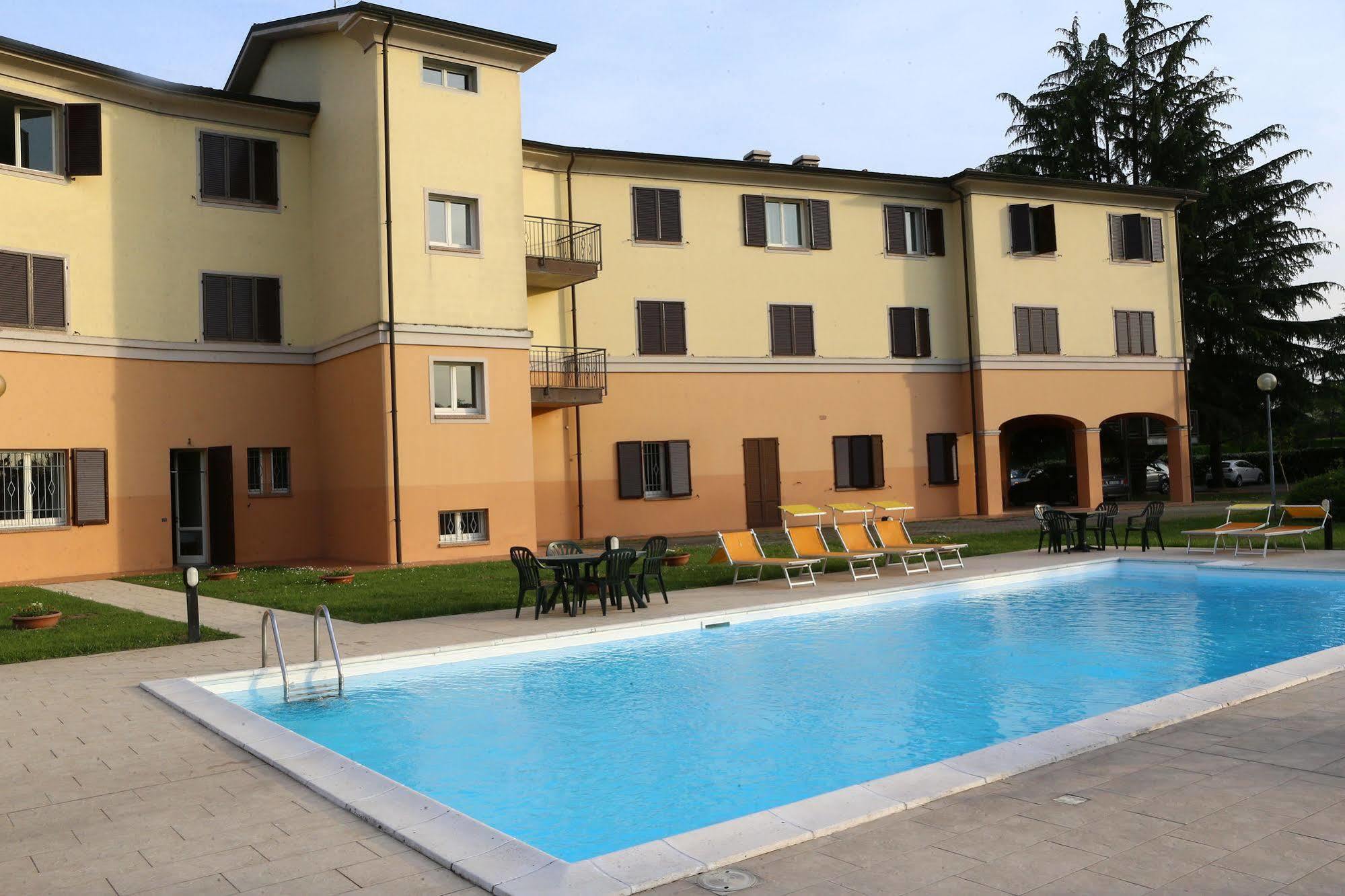 Hotel Le Ville Modena Exterior foto